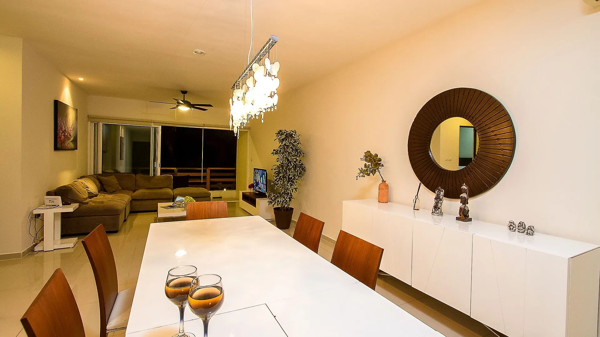 Sabbia Dowtown Condos By Mikitito Rentals Playa del Carmen 0*,  Messico
